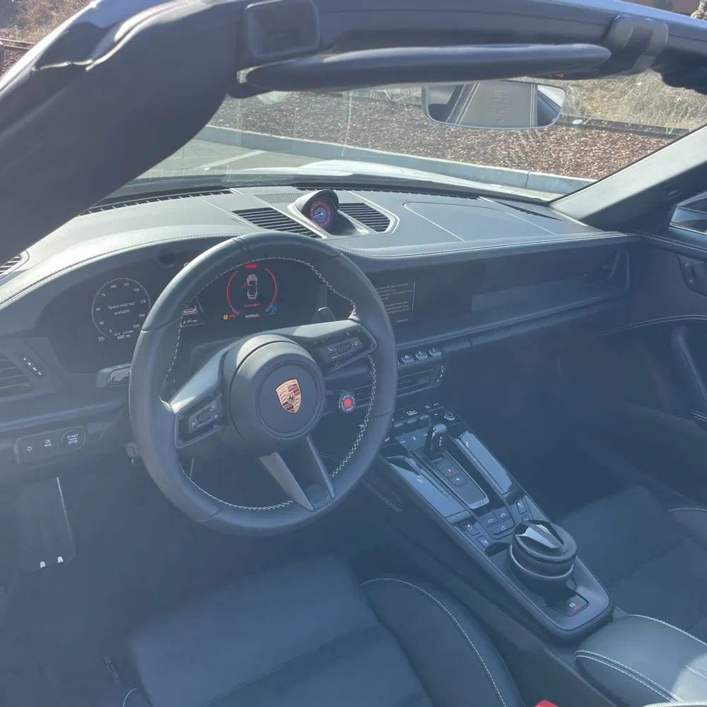 2025 Porsche 911 Carrera GTS