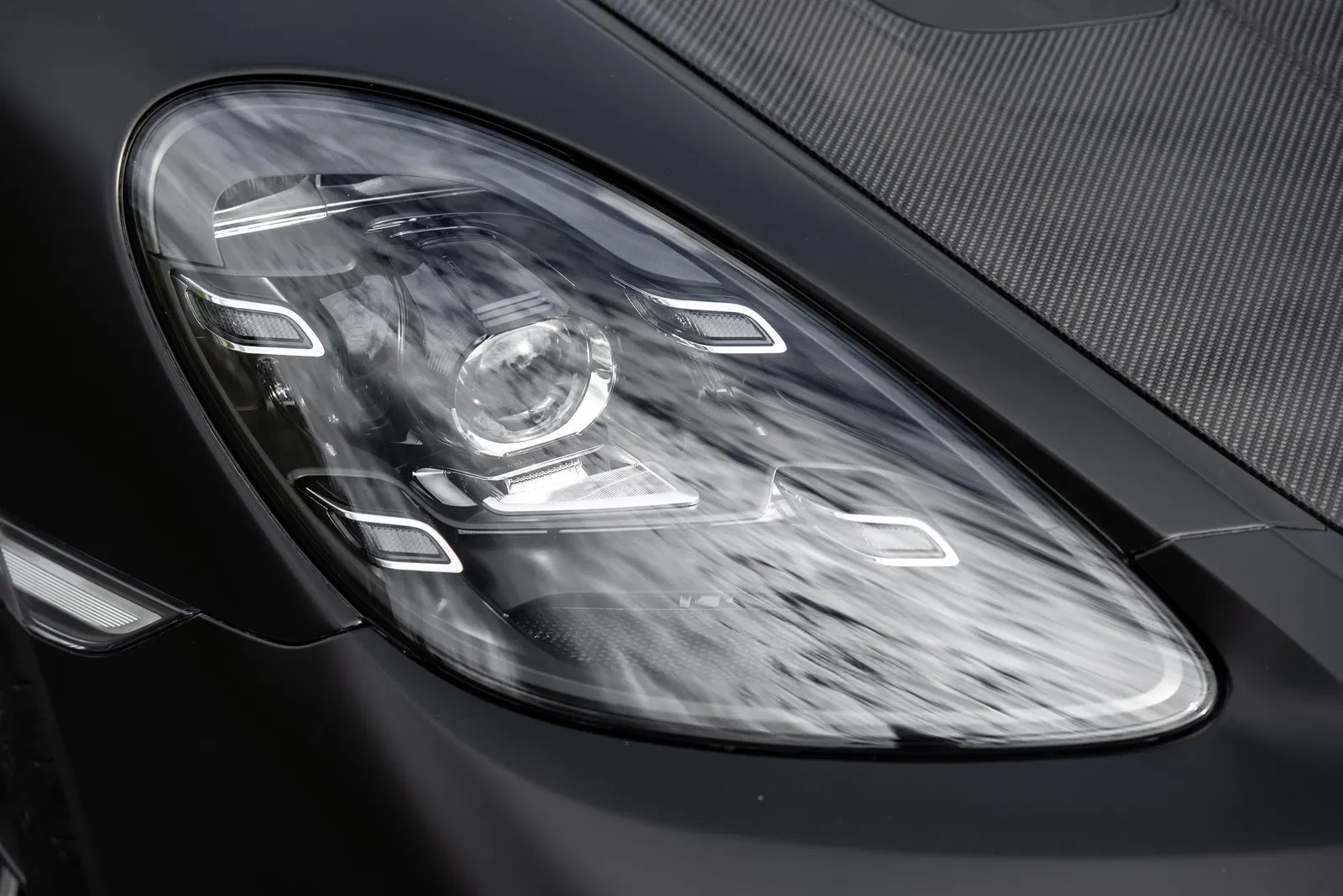 2025 Porsche 718 Spyder RS - 493-hp 4.0-Liter Flat-6, Weissach Package, Highly Equipped