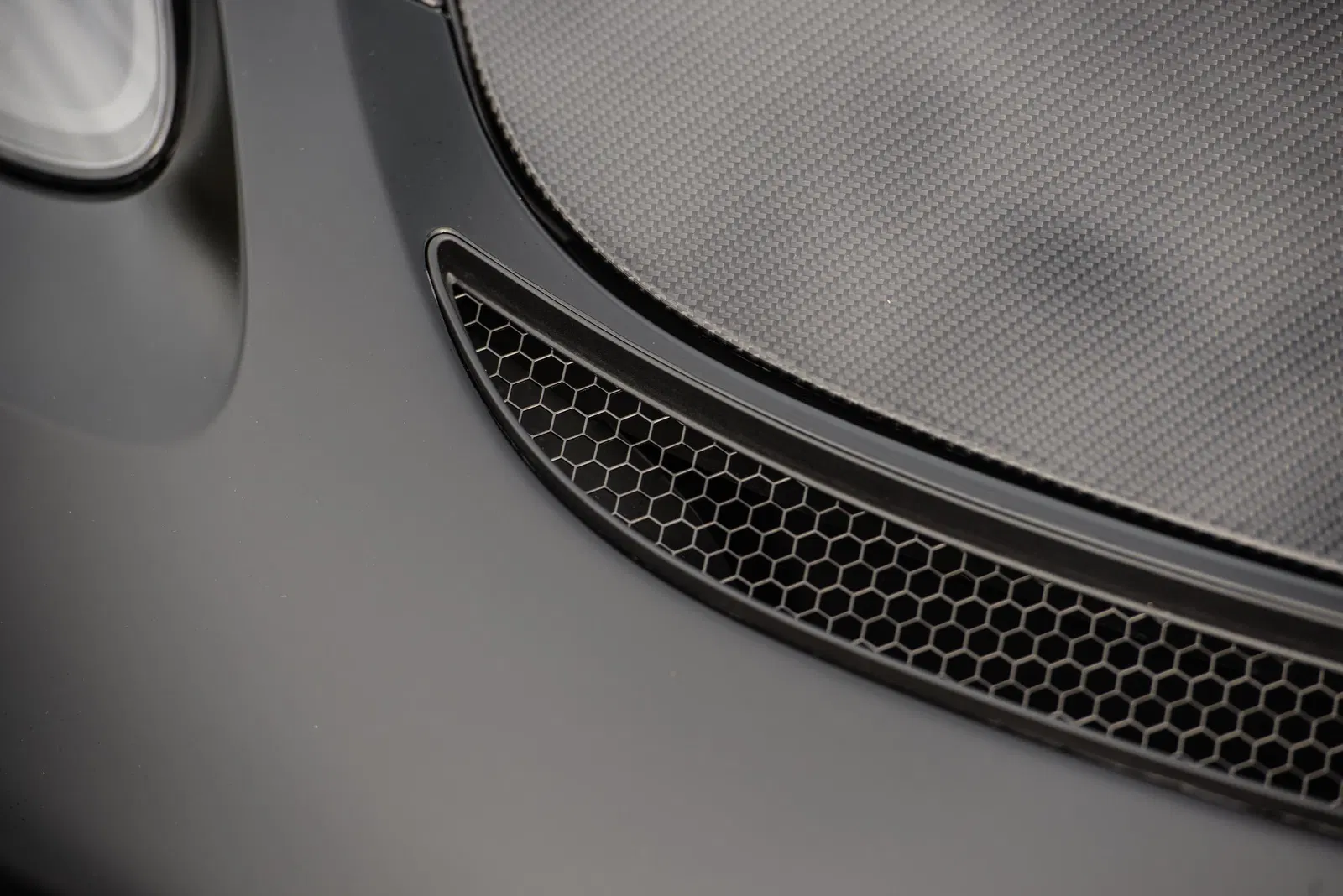 2025 Porsche 718 Spyder RS - 493-hp 4.0-Liter Flat-6, Weissach Package, Highly Equipped