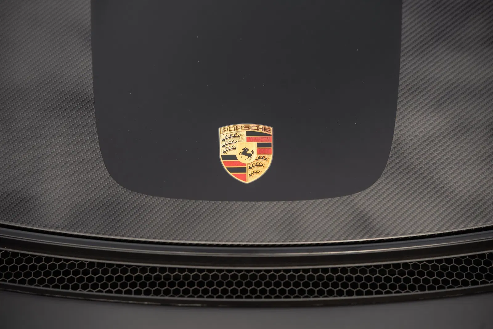 2025 Porsche 718 Spyder RS - 493-hp 4.0-Liter Flat-6, Weissach Package, Highly Equipped