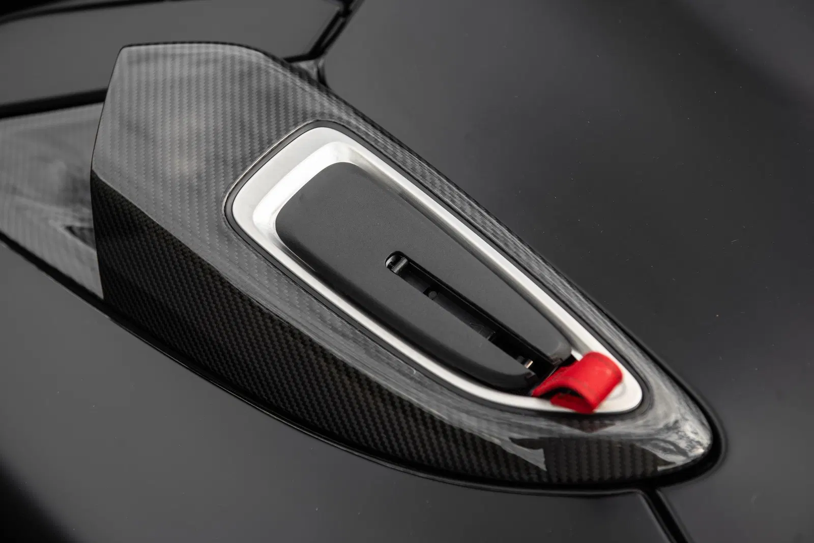 2025 Porsche 718 Spyder RS - 493-hp 4.0-Liter Flat-6, Weissach Package, Highly Equipped