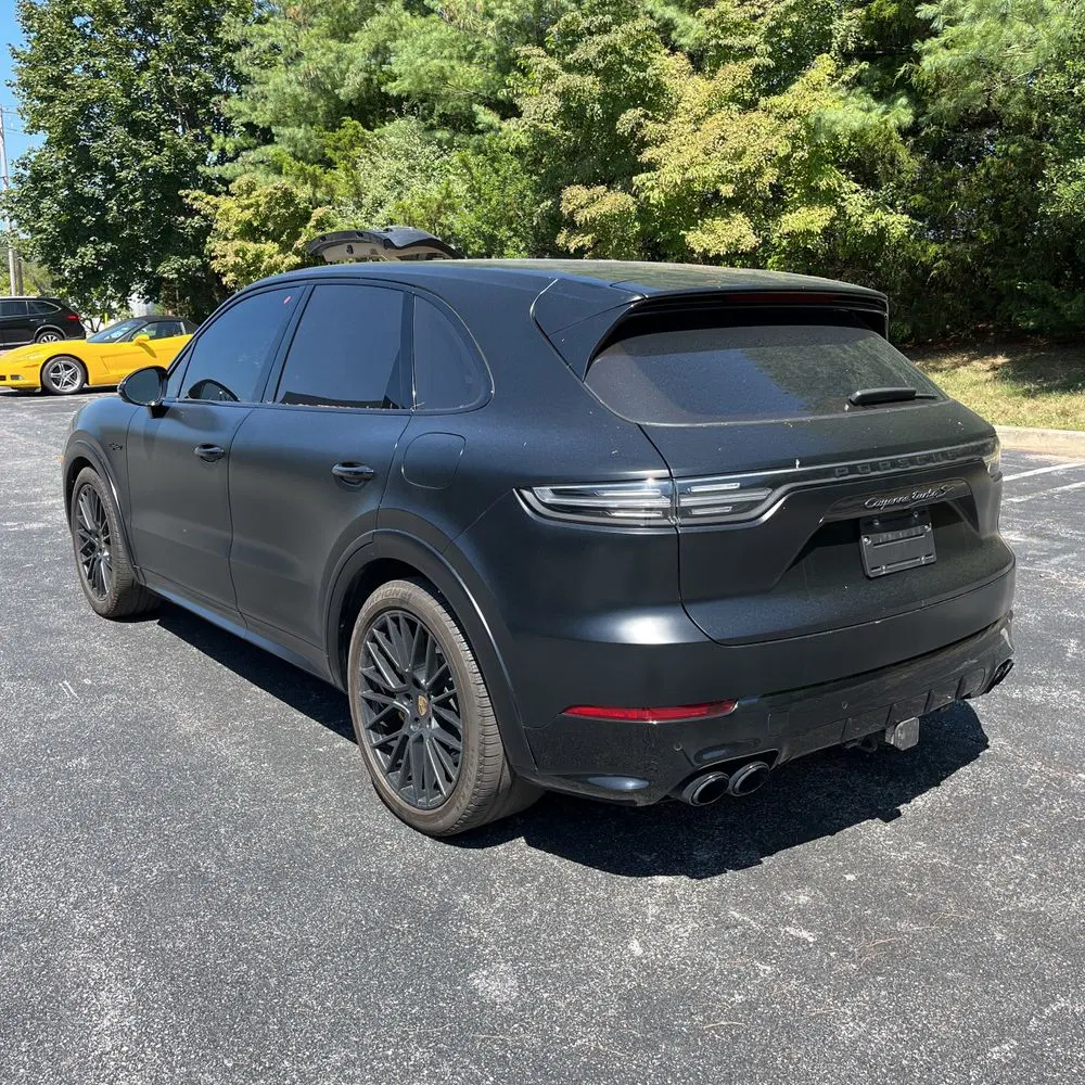 2021 Porsche Cayenne Turbo S E-Hybrid