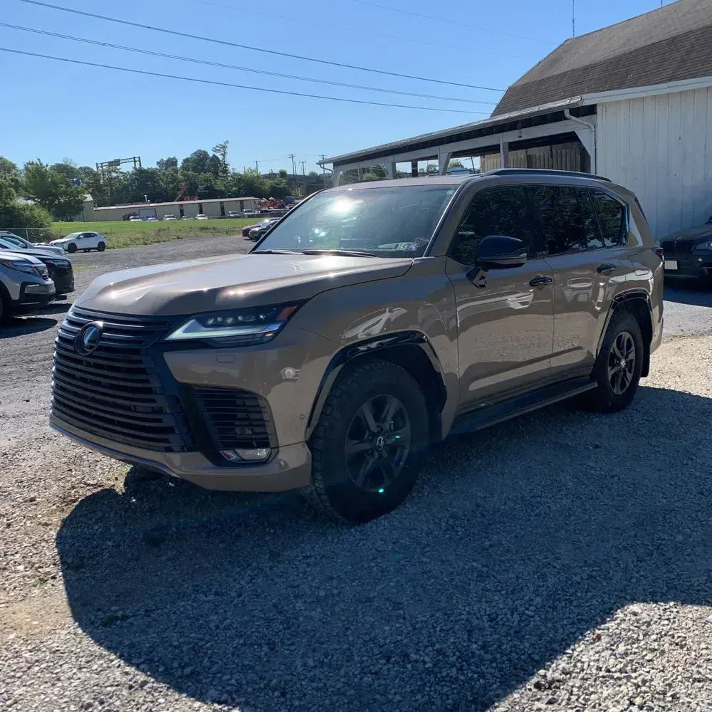 2025 Lexus LX 700h Overtrail