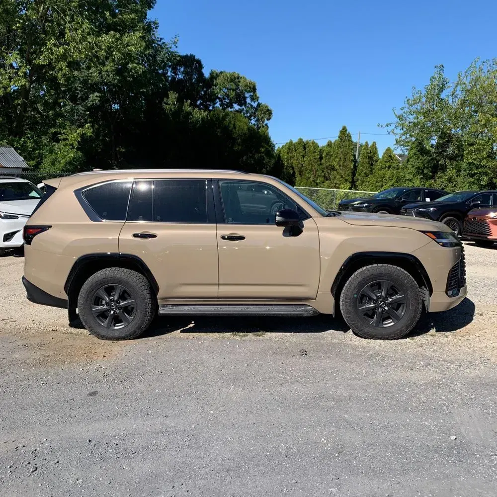 2025 Lexus LX 700h Overtrail