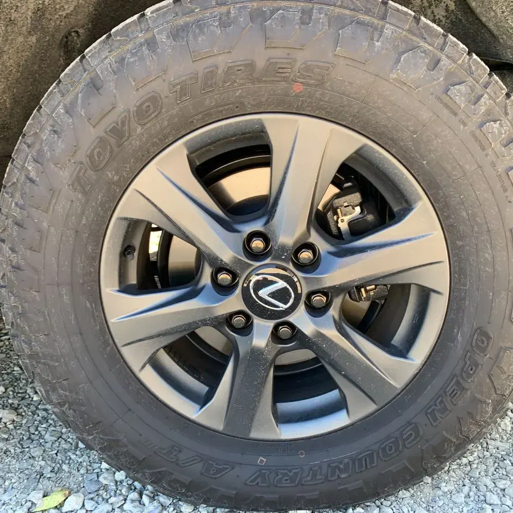 2025 Lexus LX 700h Overtrail