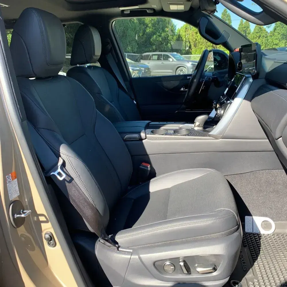 2025 Lexus LX 700h Overtrail