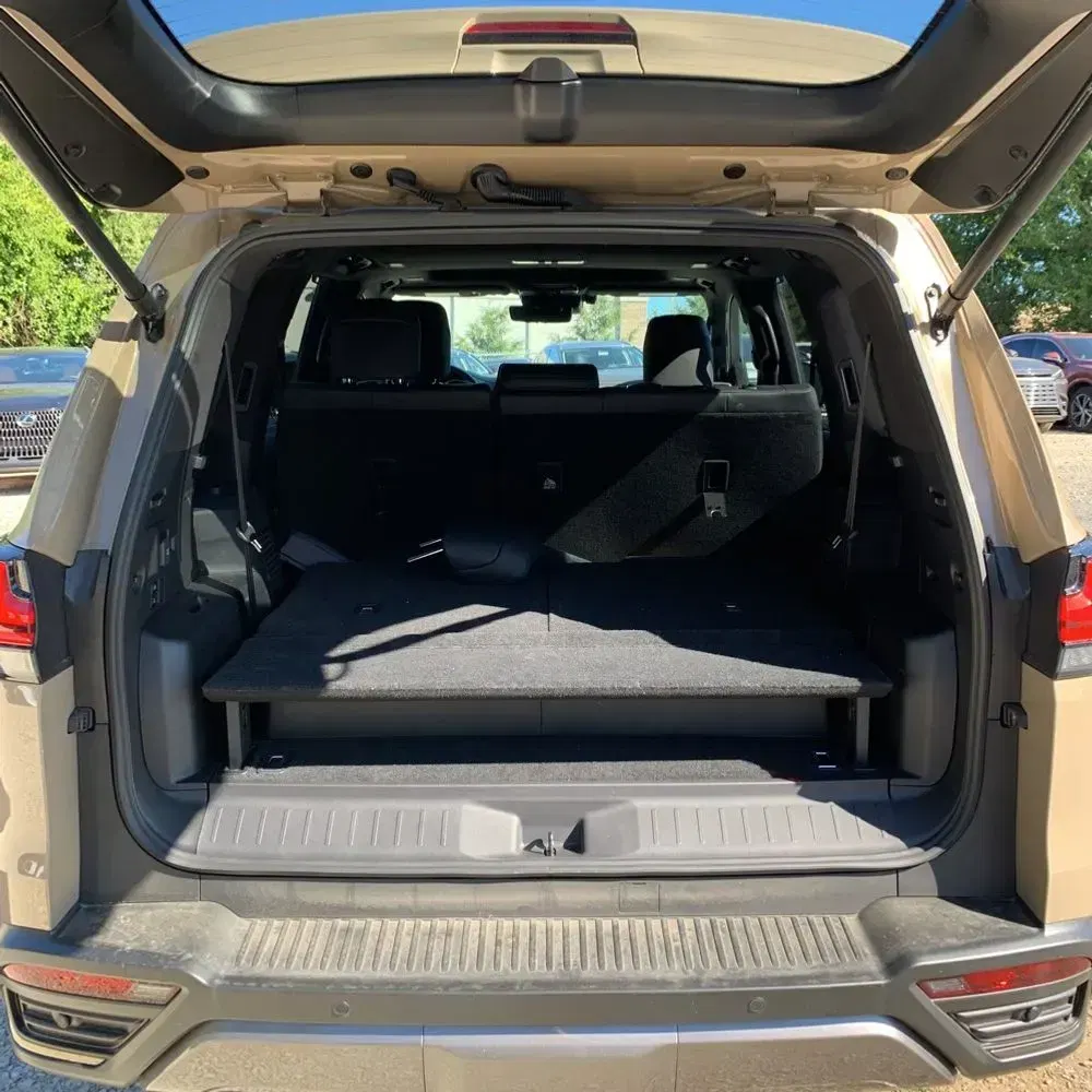 2025 Lexus LX 700h Overtrail