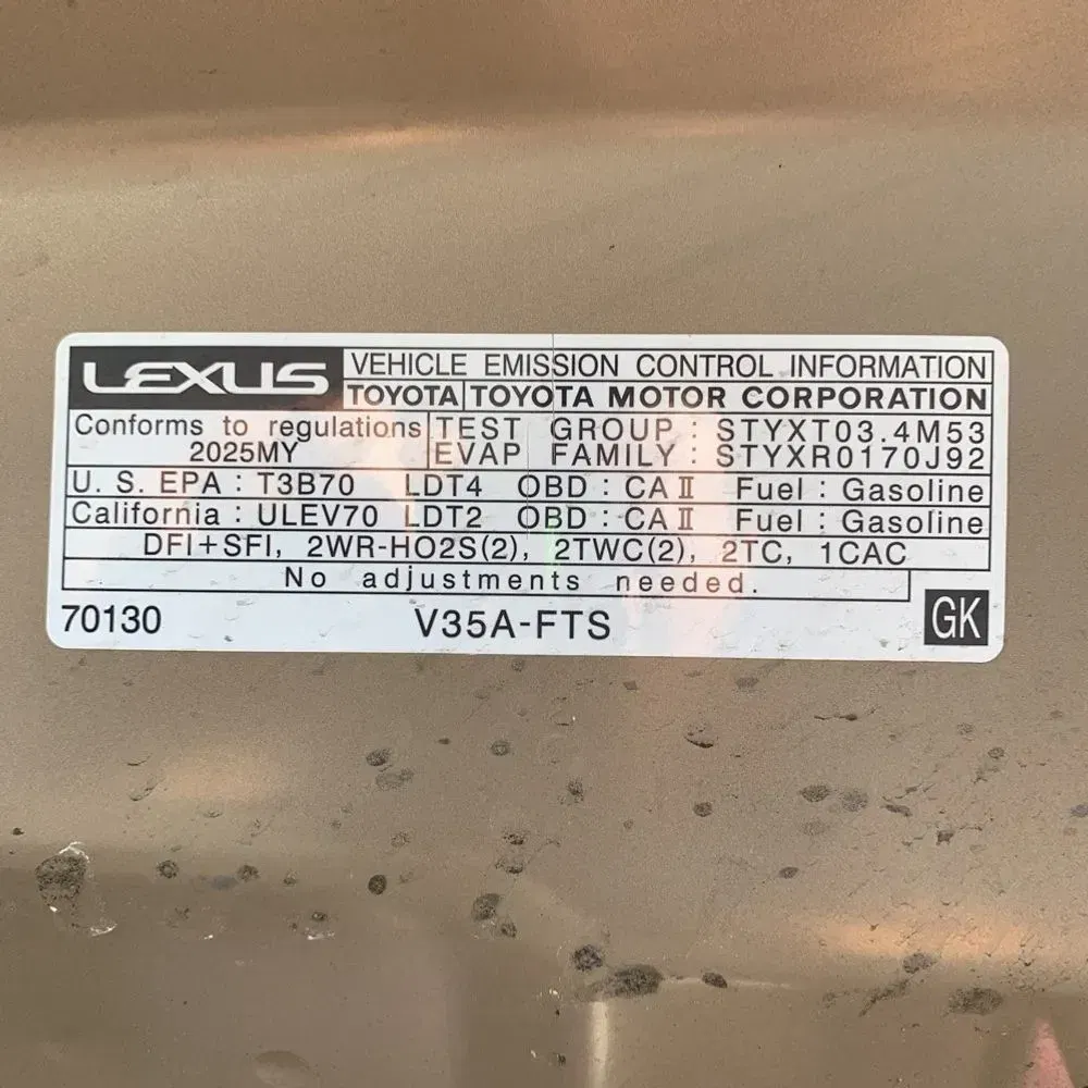 2025 Lexus LX 700h Overtrail