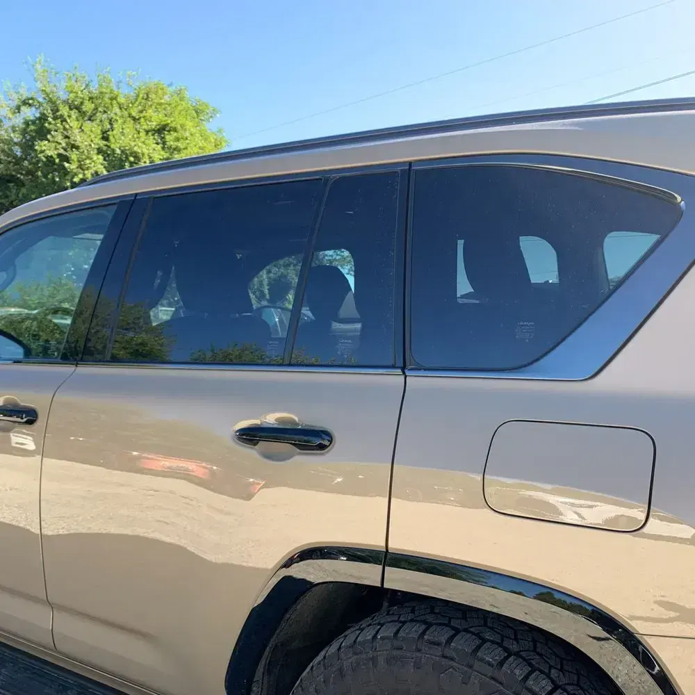 2025 Lexus LX 700h Overtrail