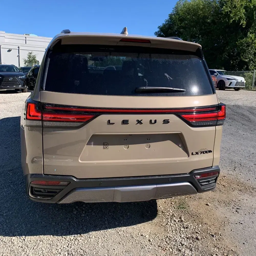 2025 Lexus LX 700h Overtrail