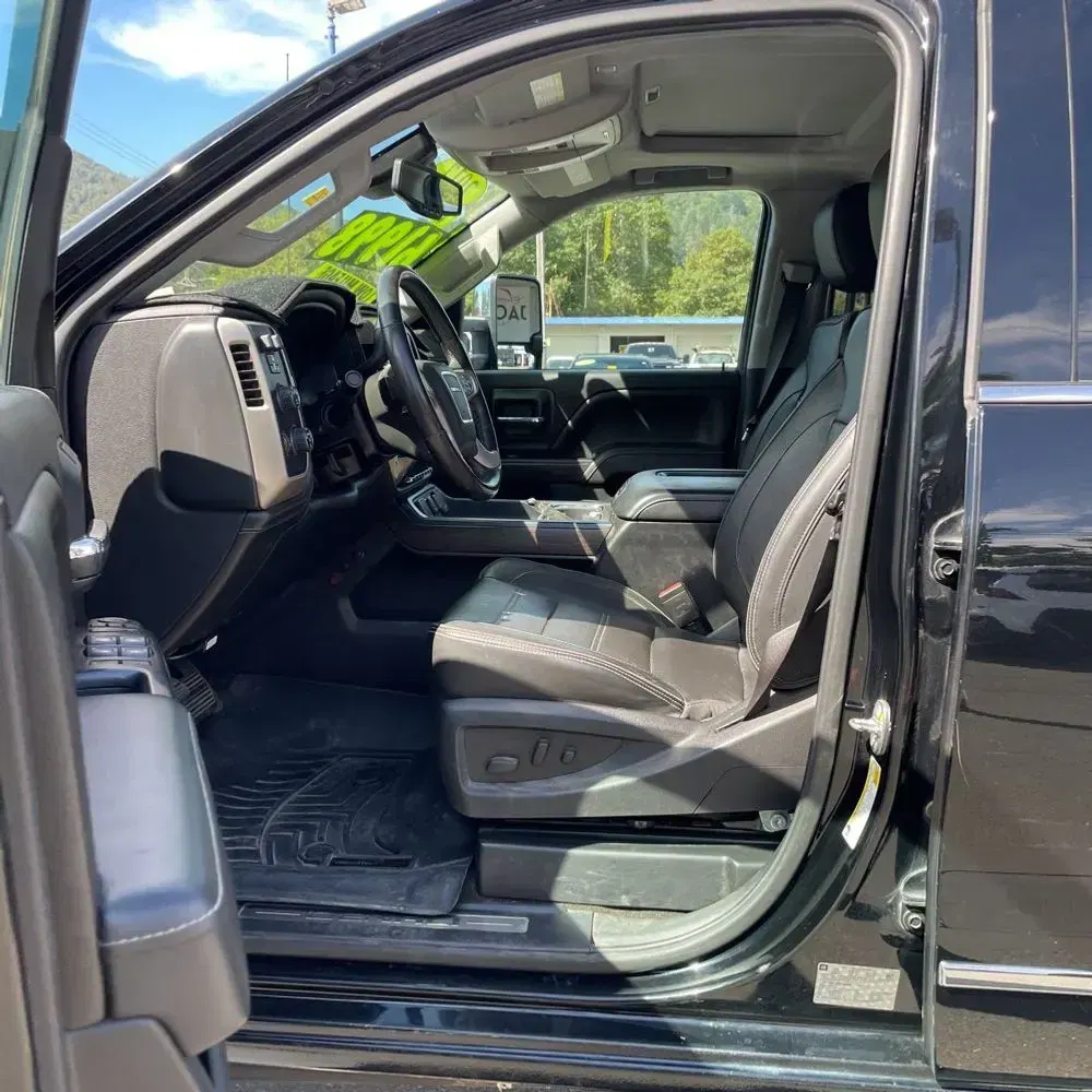 2017 GMC Sierra 2500HD Denali