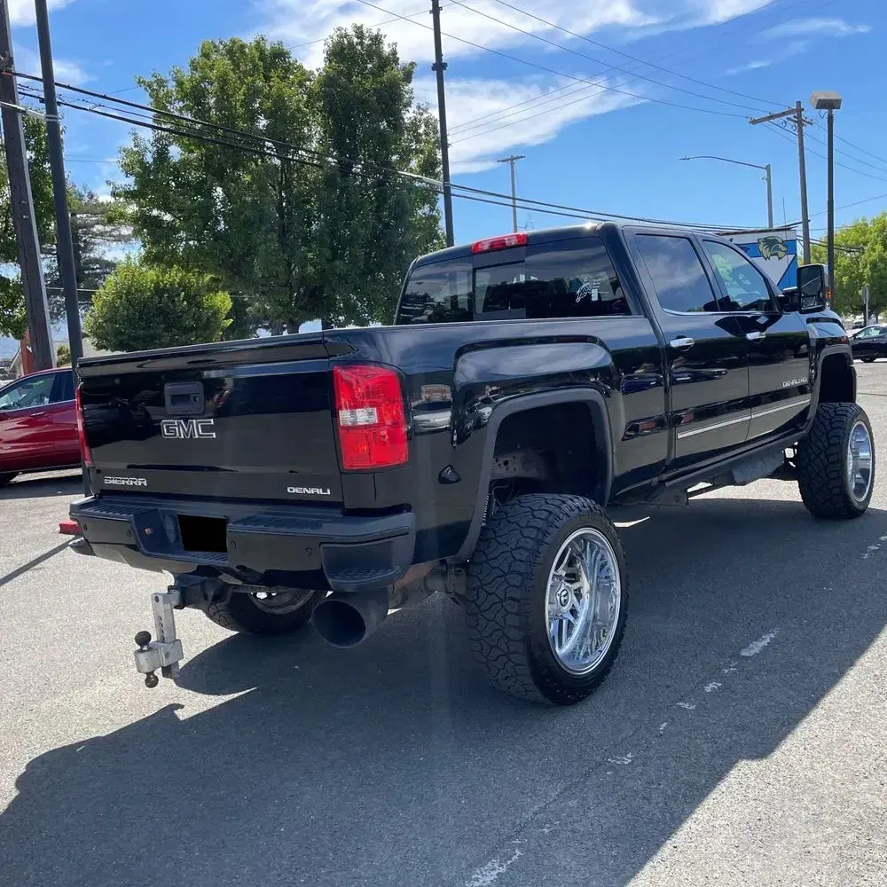 2017 GMC Sierra 2500HD Denali