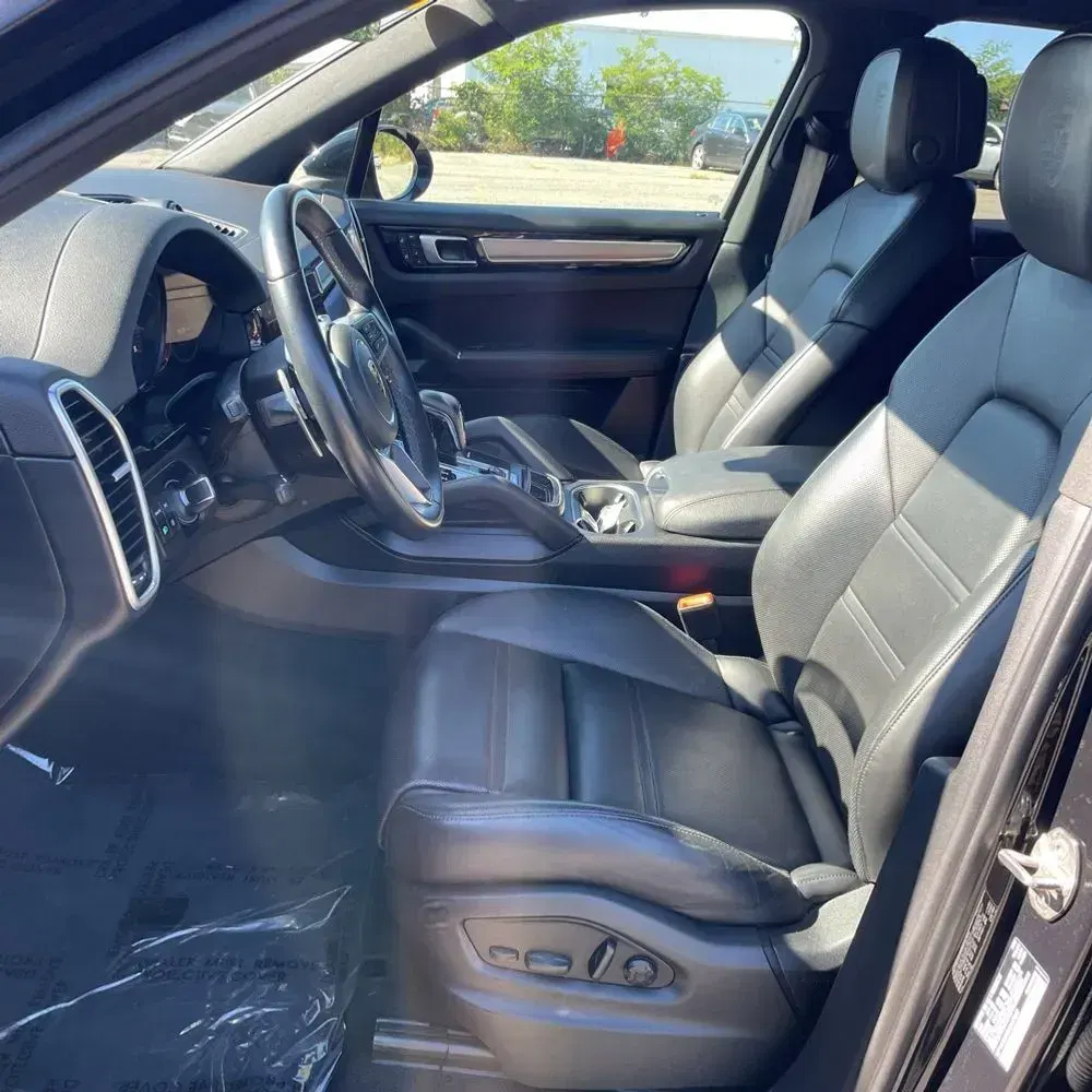 2022 Porsche Cayenne Platinum Edition