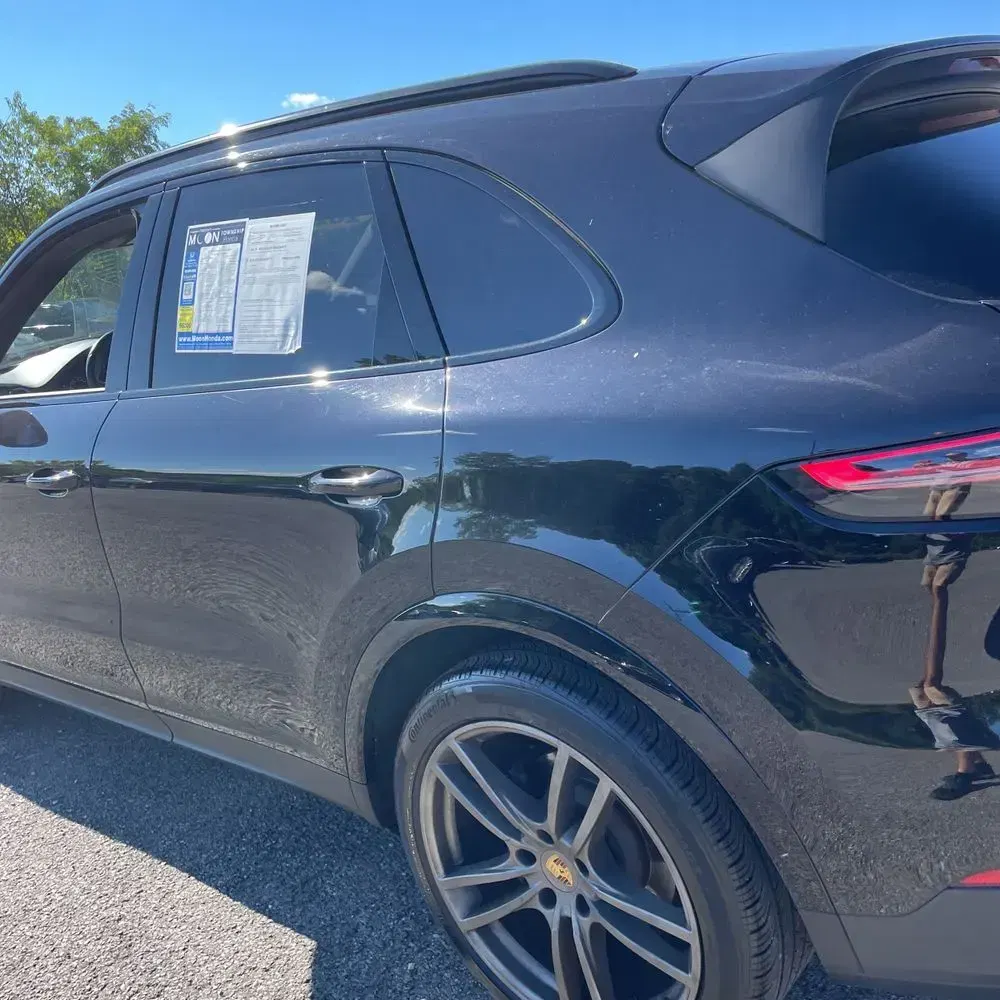 2022 Porsche Cayenne Platinum Edition