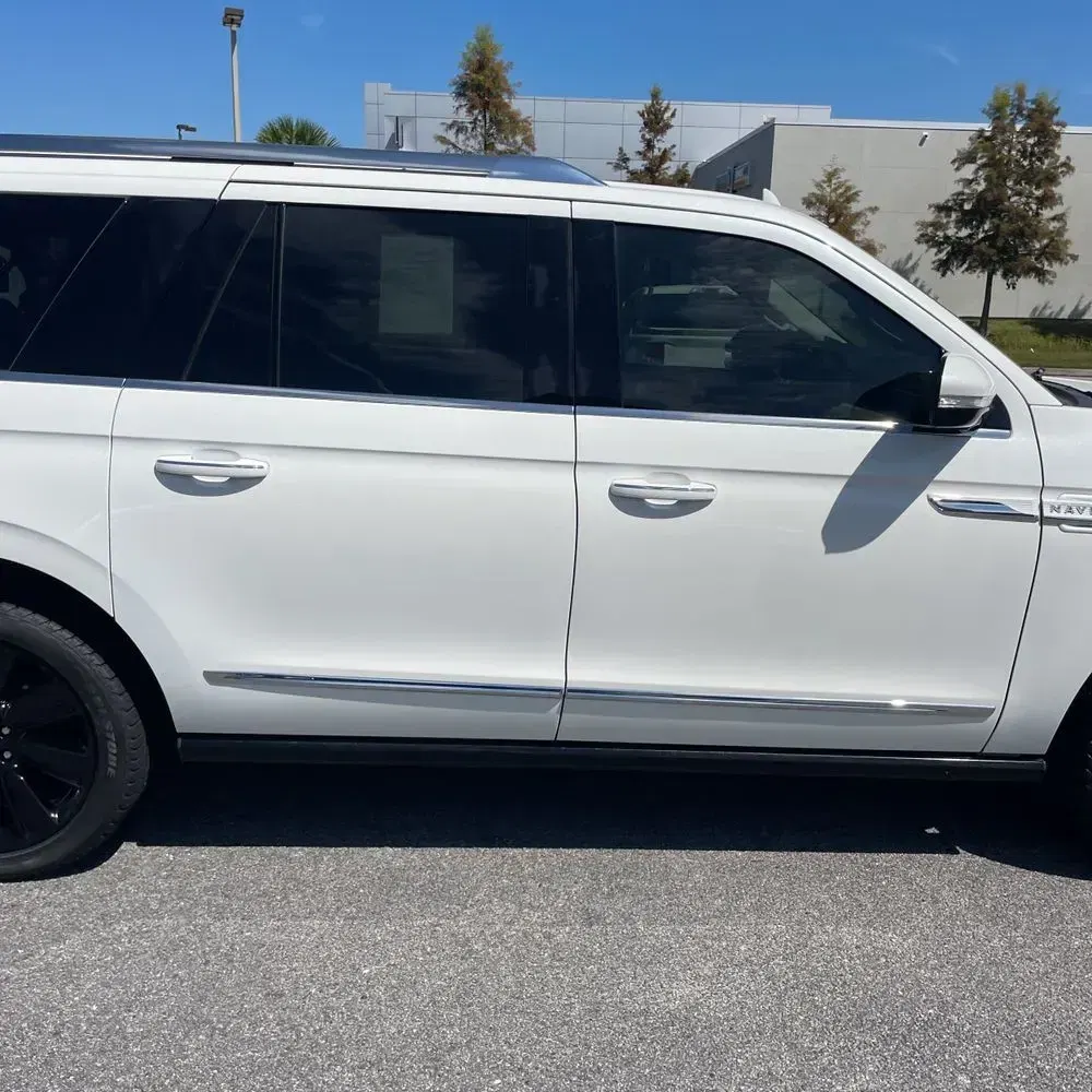 2023 Lincoln Navigator L Reserve