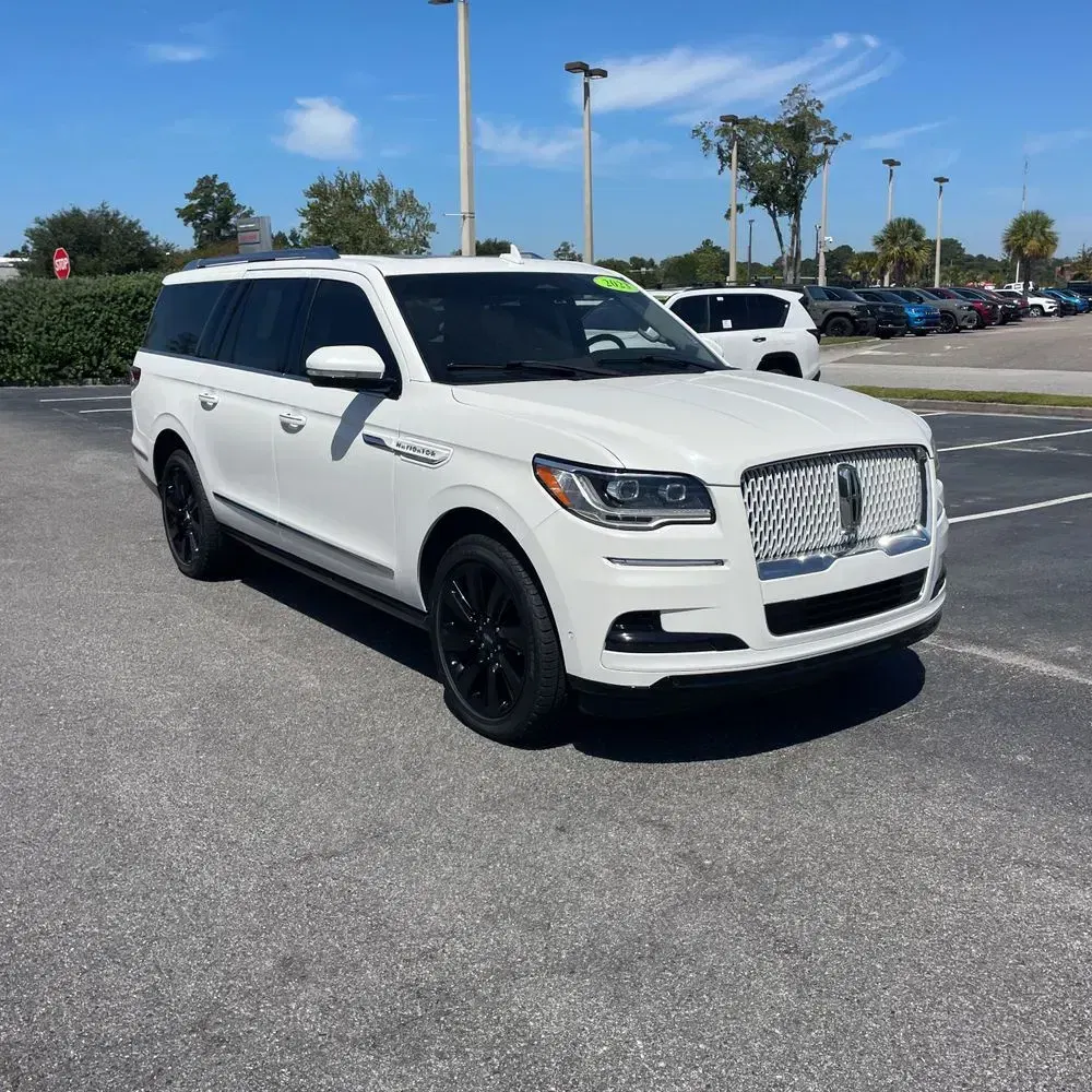 2023 Lincoln Navigator L Reserve