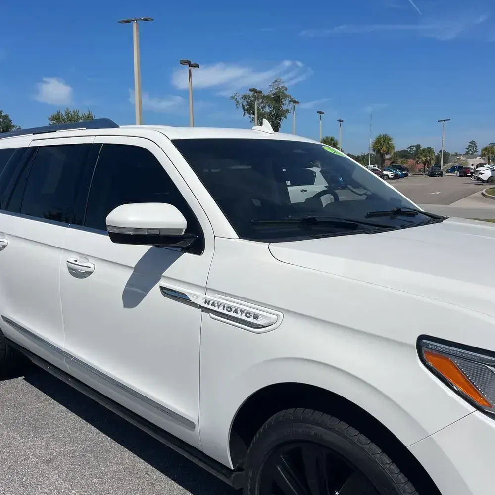 2023 Lincoln Navigator L Reserve