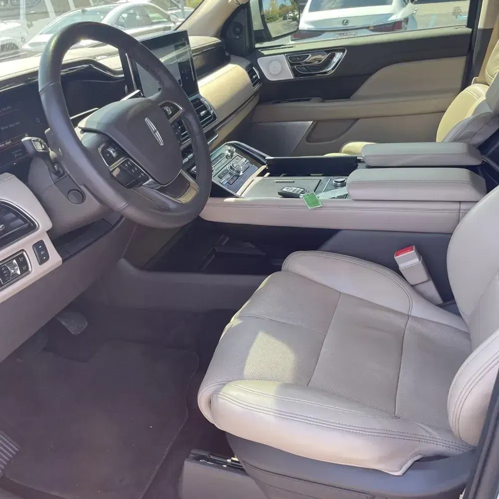 2023 Lincoln Navigator L Reserve