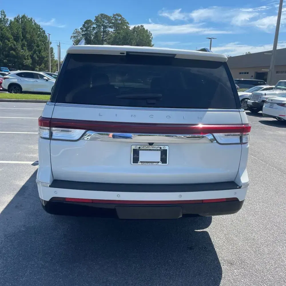 2023 Lincoln Navigator L Reserve