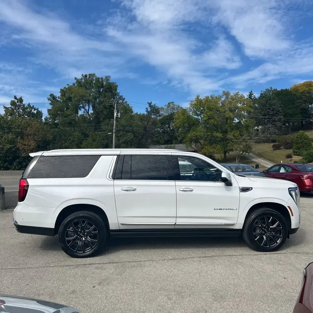 2025 GMC Yukon XL Denali