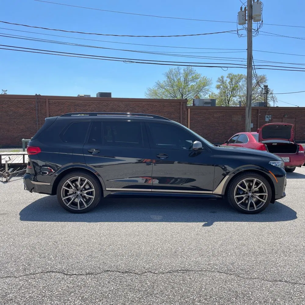 2021 BMW X7 M50i