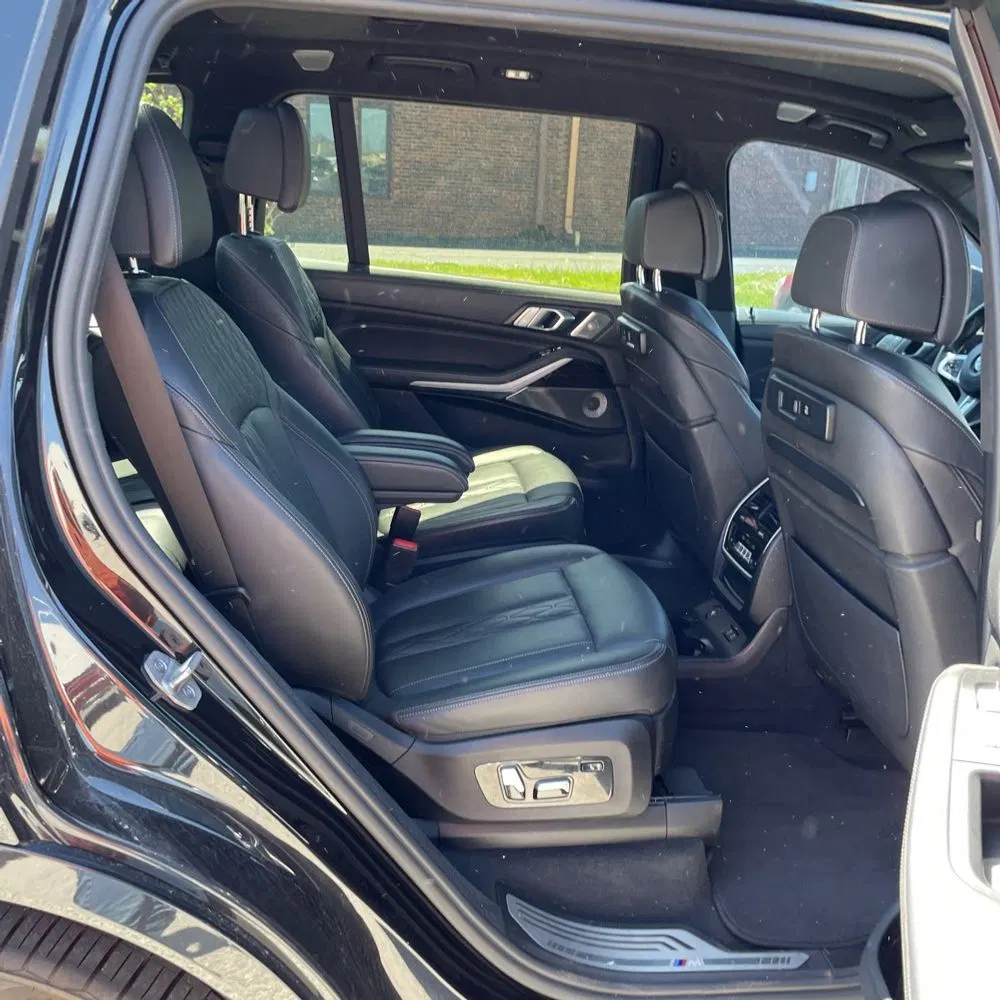2021 BMW X7 M50i