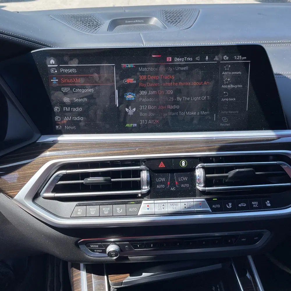 2021 BMW X7 M50i