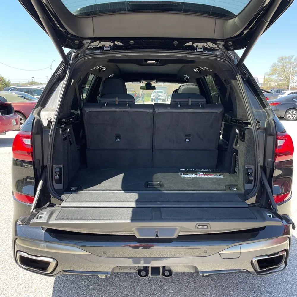 2021 BMW X7 M50i