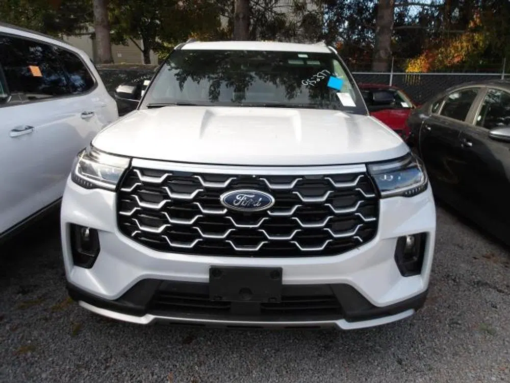 2025 Ford Explorer Platinum