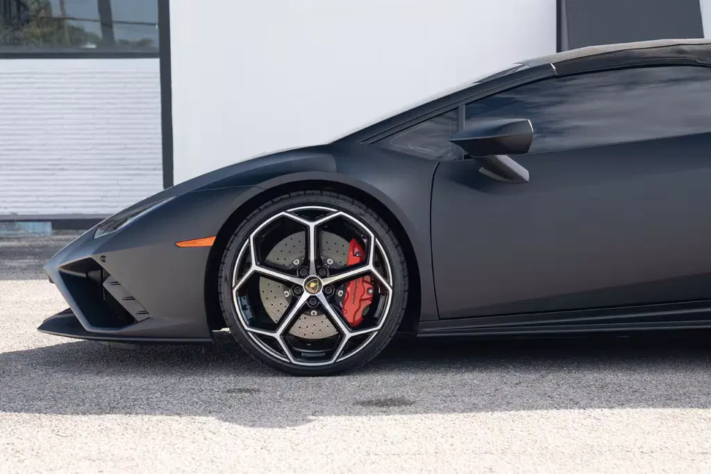 2021 Lamborghini Huracan Spyder RWD