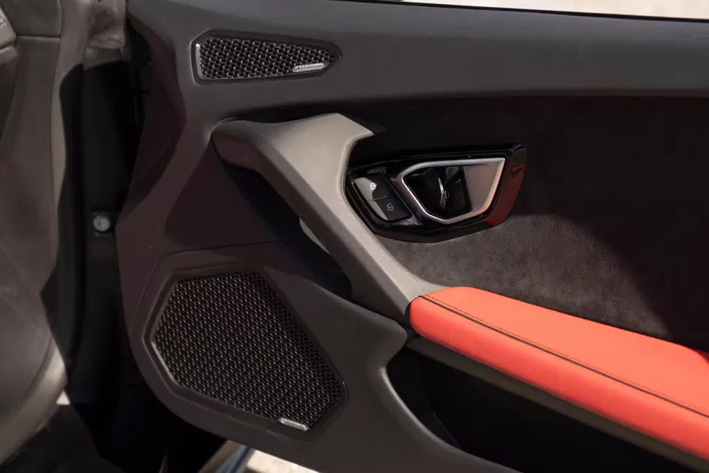 2021 Lamborghini Huracan Spyder RWD