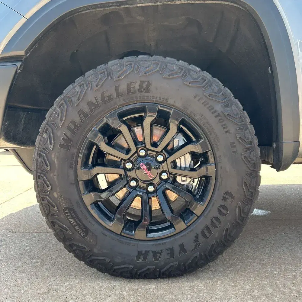 2023 GMC Sierra 1500 AT4X