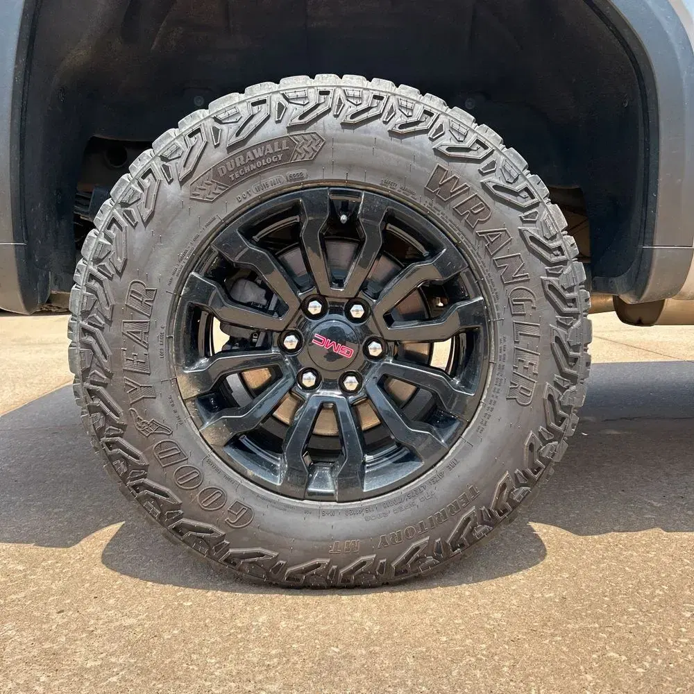 2023 GMC Sierra 1500 AT4X