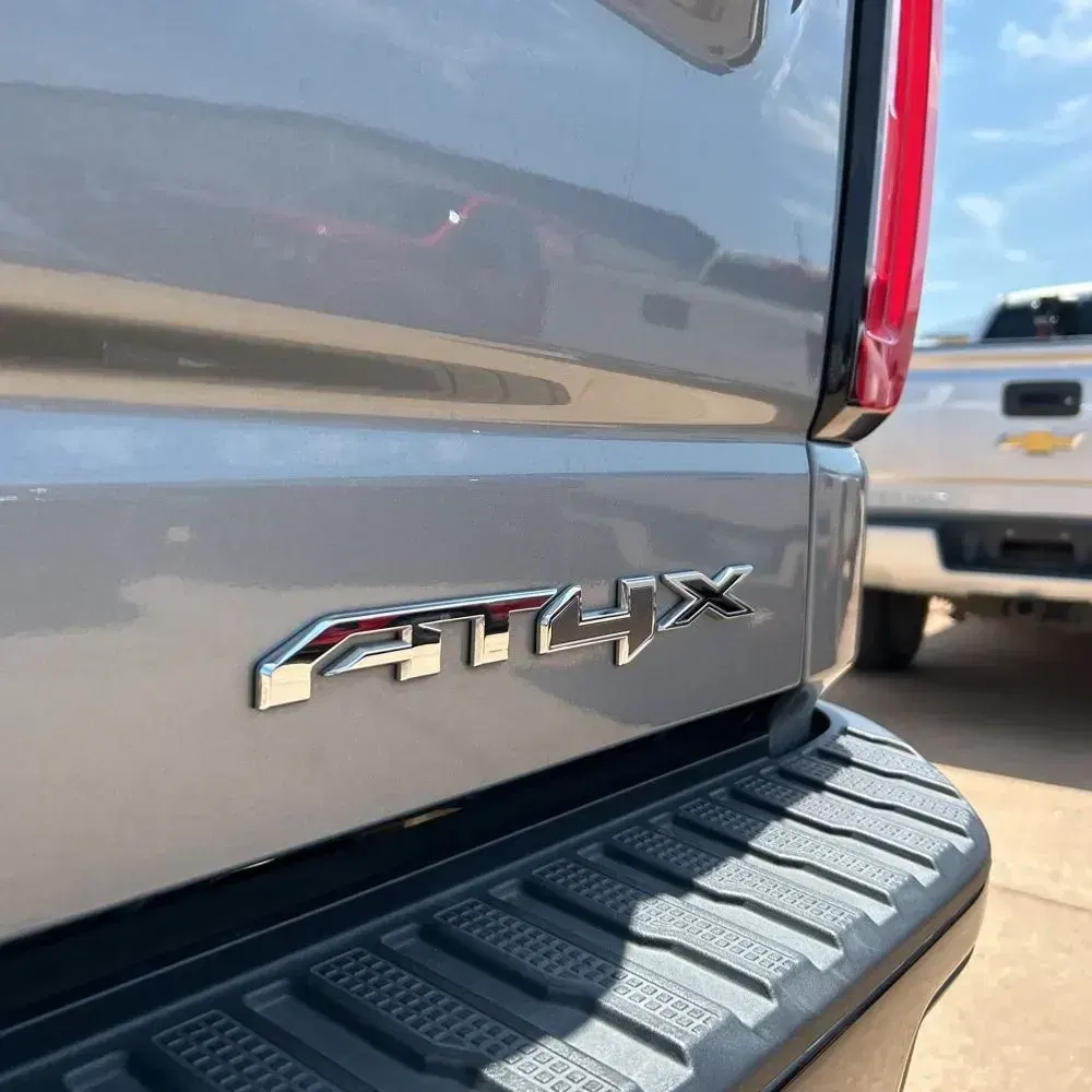 2023 GMC Sierra 1500 AT4X