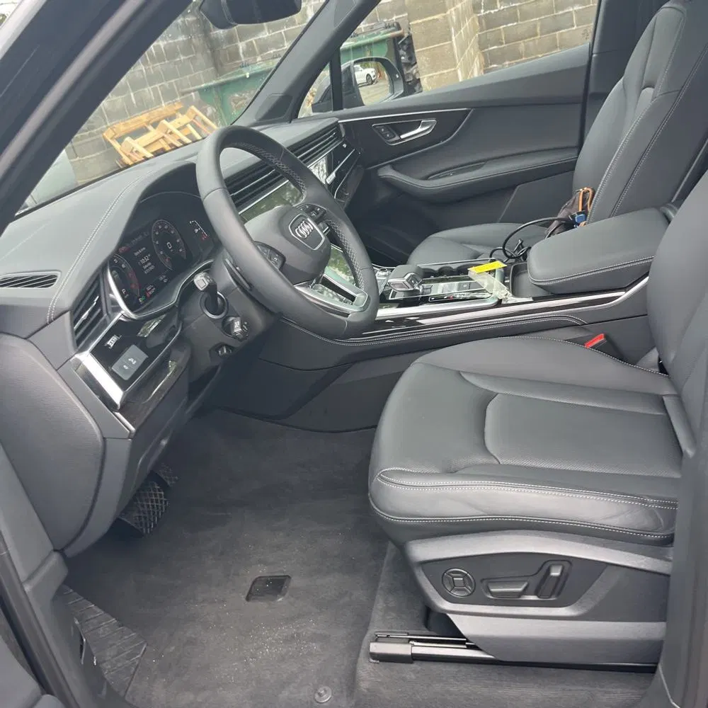 2025 Audi Q7 Premium Plus 45