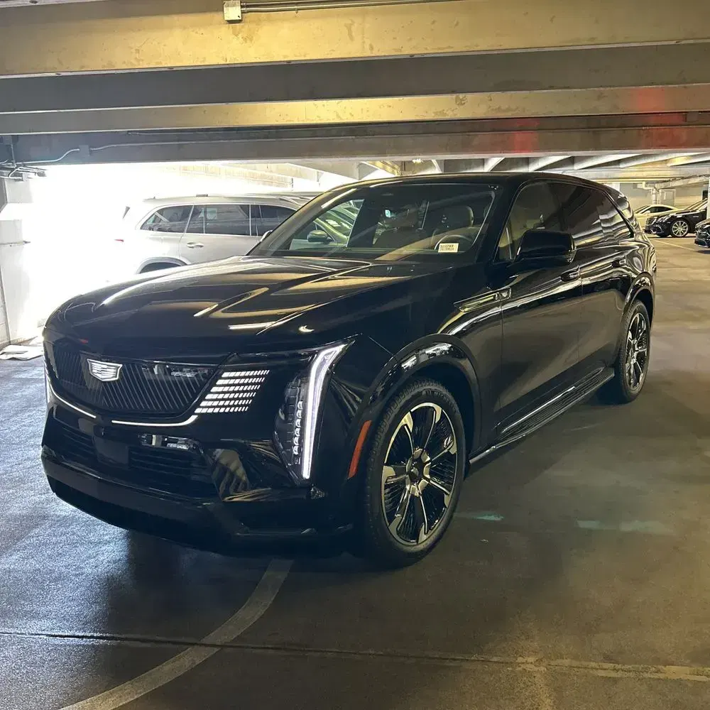 2025 Cadillac Escalade IQ Sport 2