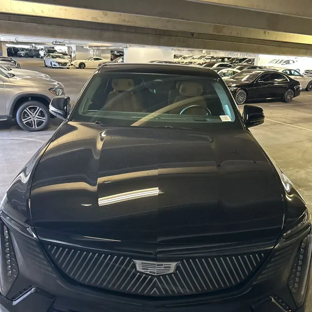 2025 Cadillac Escalade IQ Sport 2