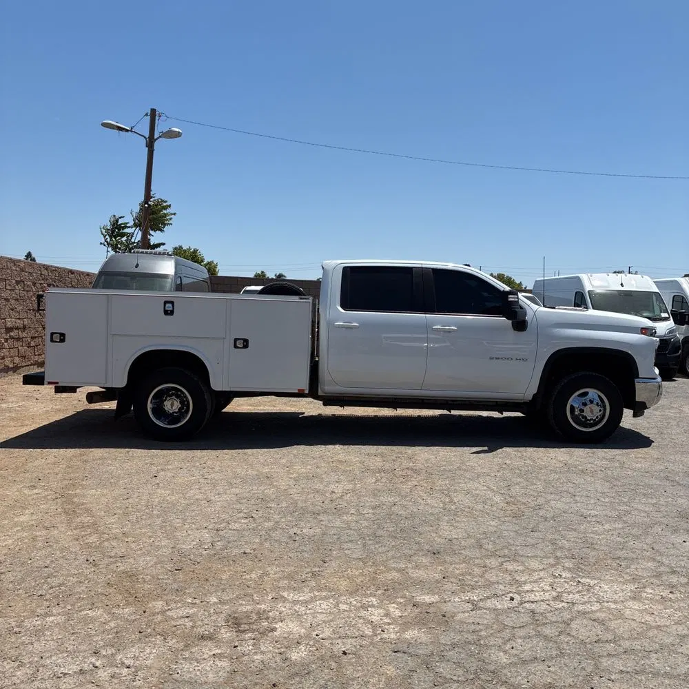 2024 Chevrolet Silverado 3500HD CC LT