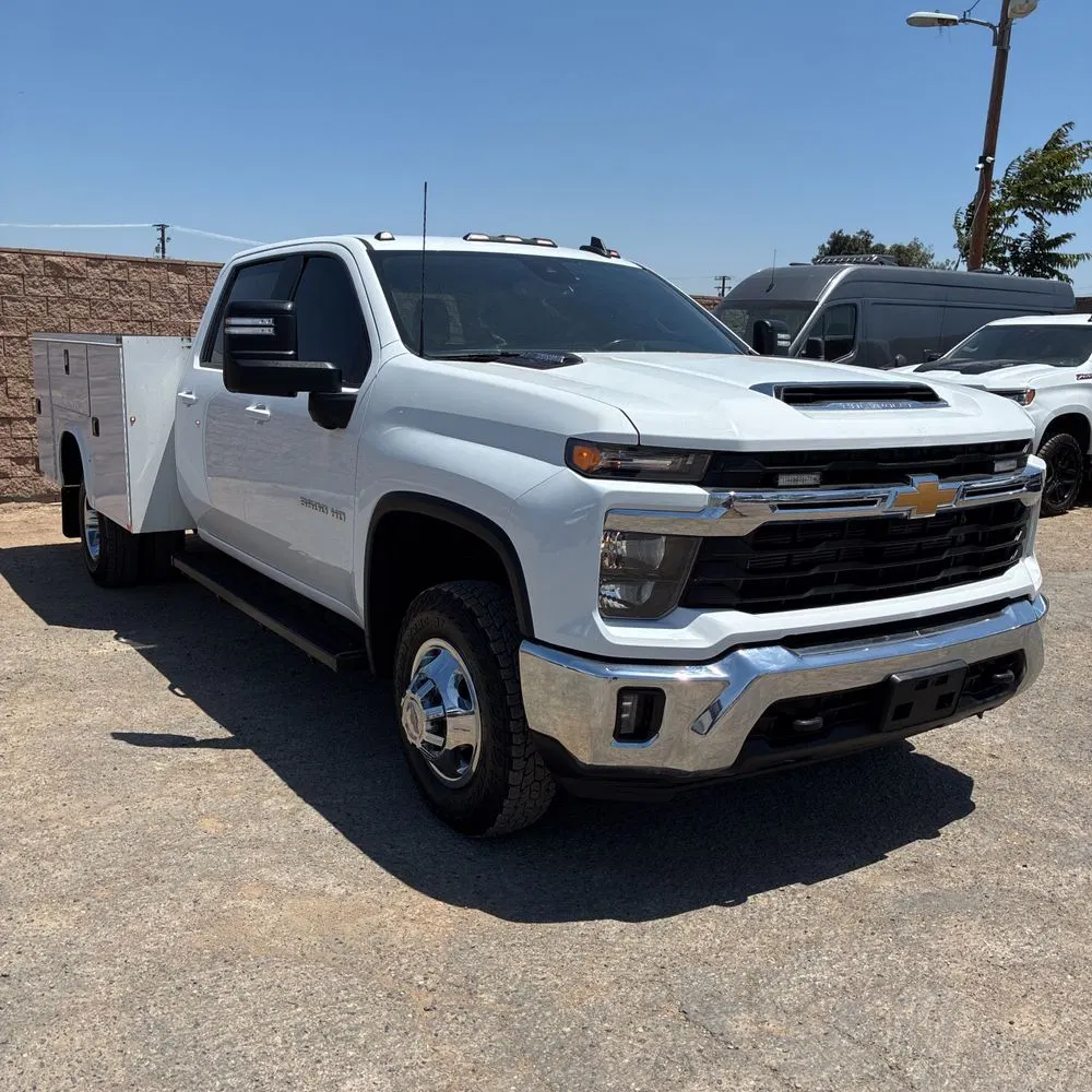 2024 Chevrolet Silverado 3500HD CC LT