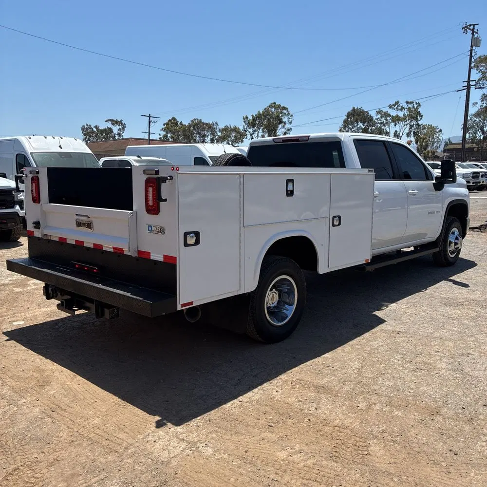 2024 Chevrolet Silverado 3500HD CC LT