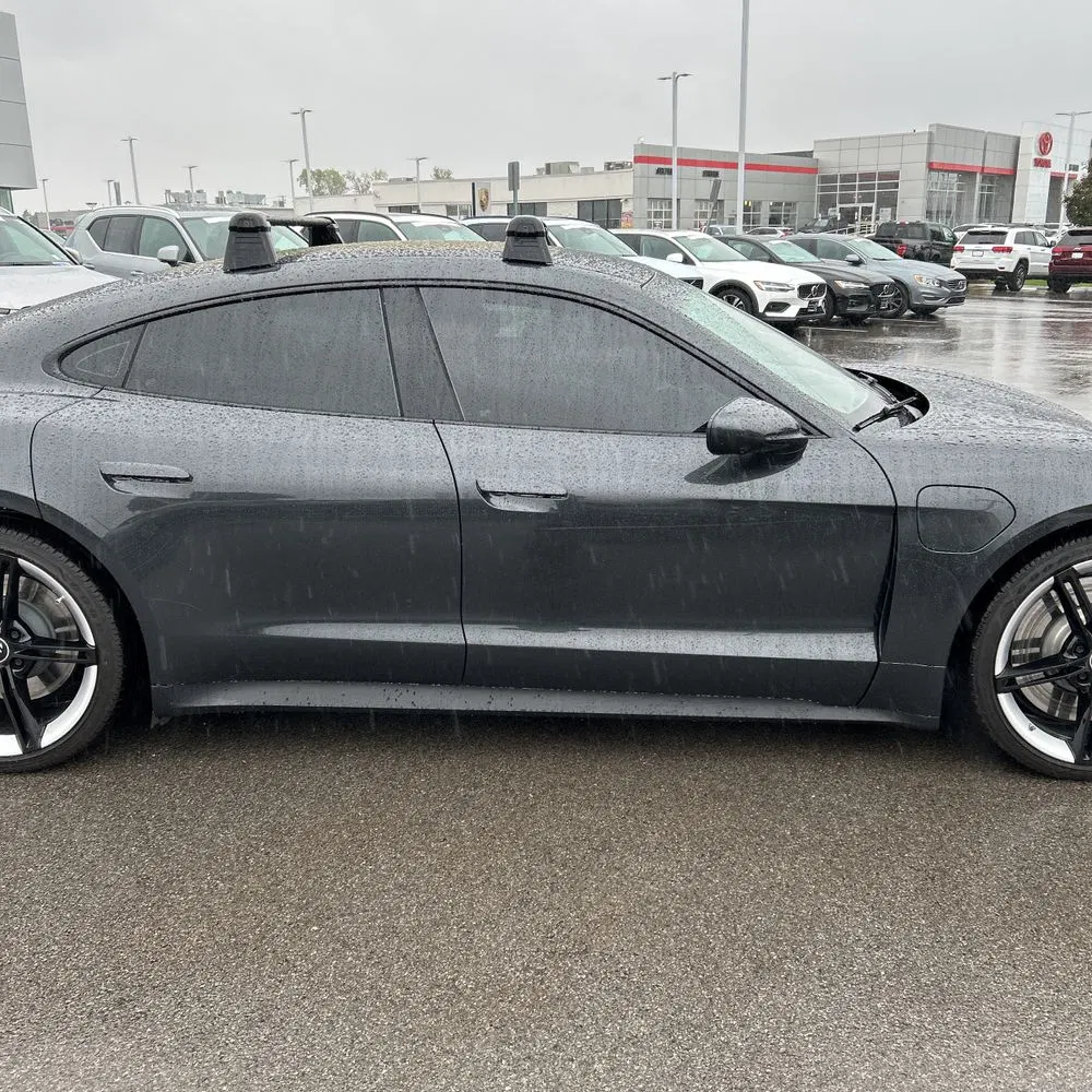 2022 Porsche Taycan Base