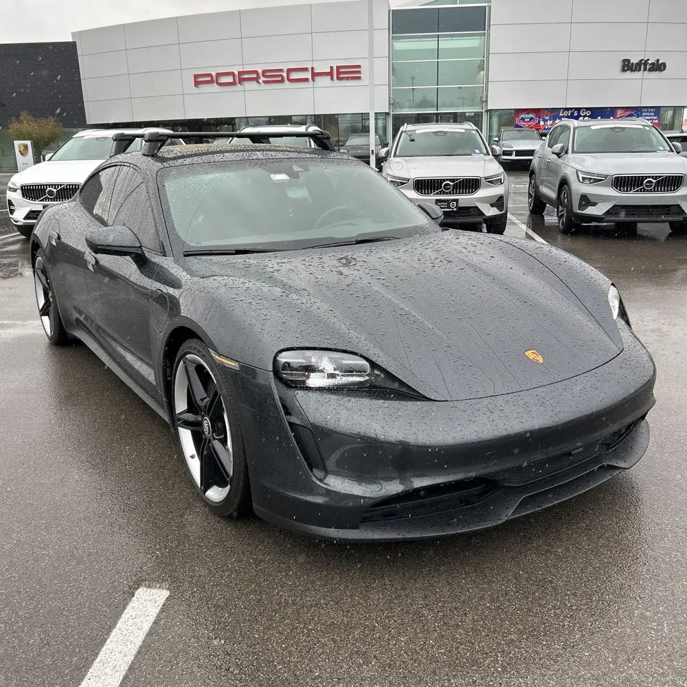2022 Porsche Taycan Base