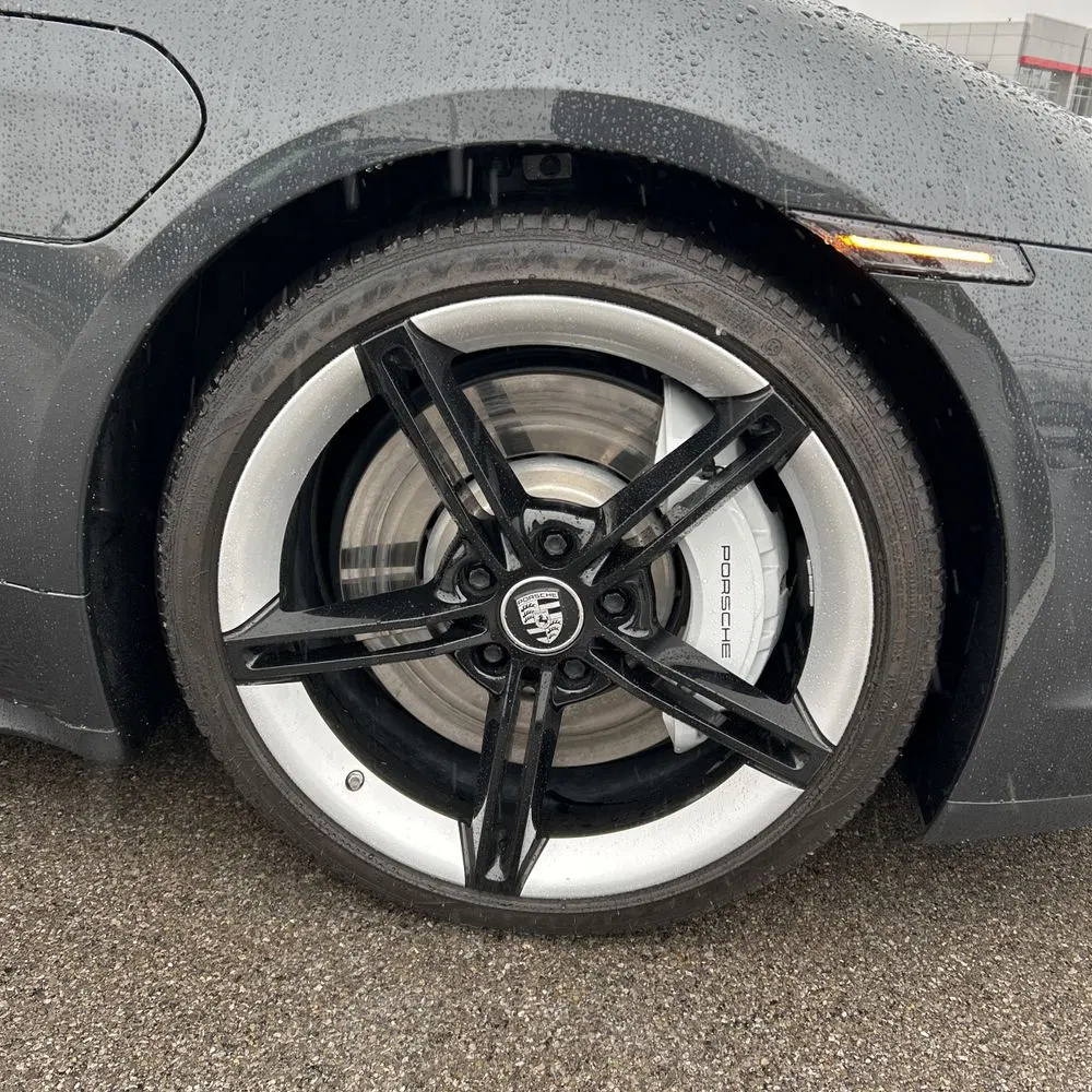 2022 Porsche Taycan Base