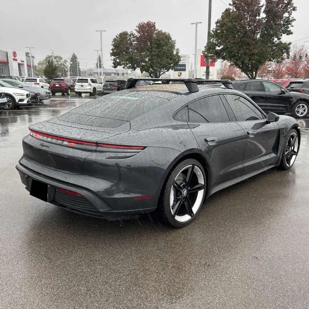 2022 Porsche Taycan Base