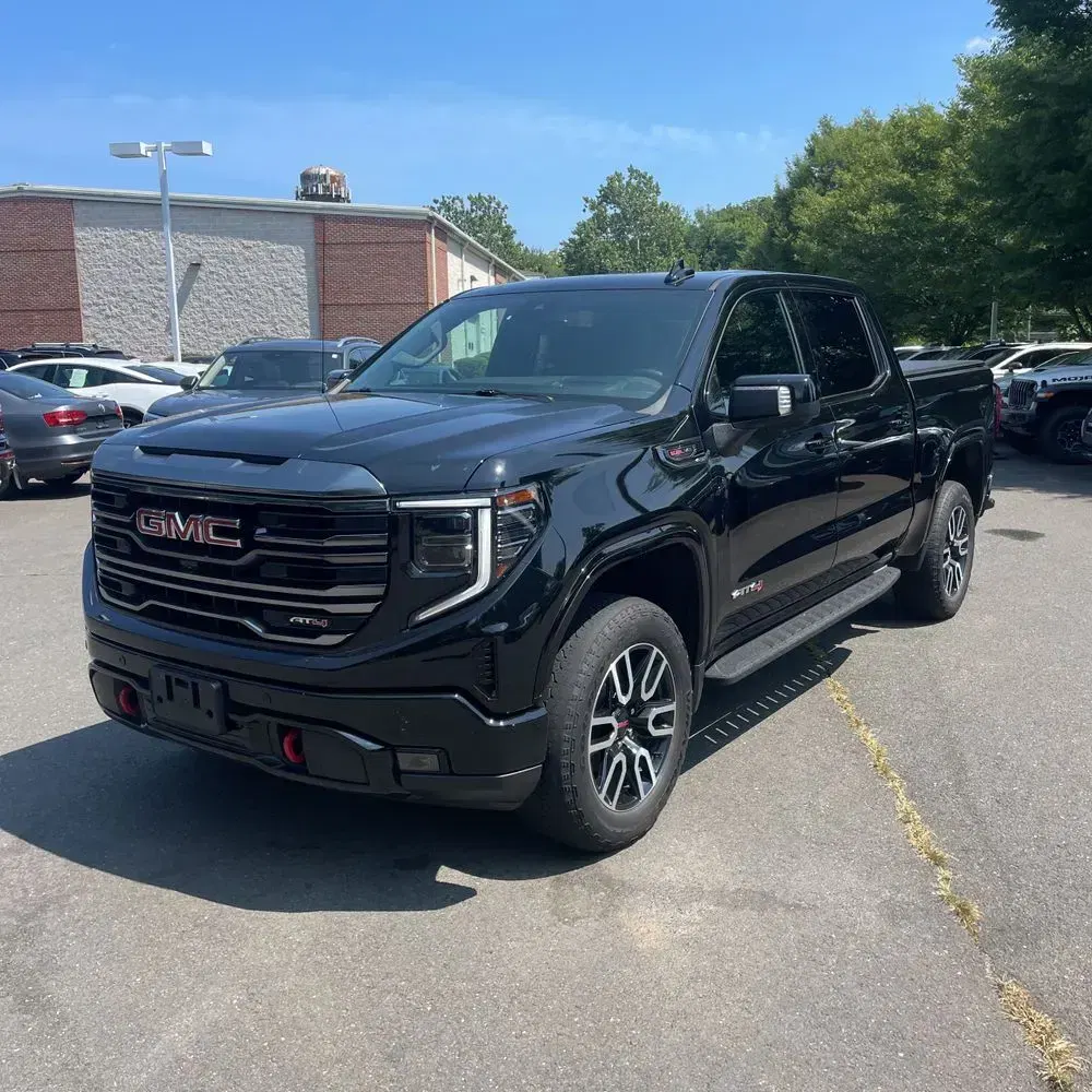 2023 GMC Sierra 1500 AT4