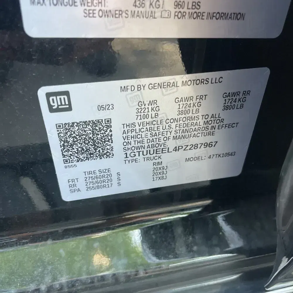 2023 GMC Sierra 1500 AT4