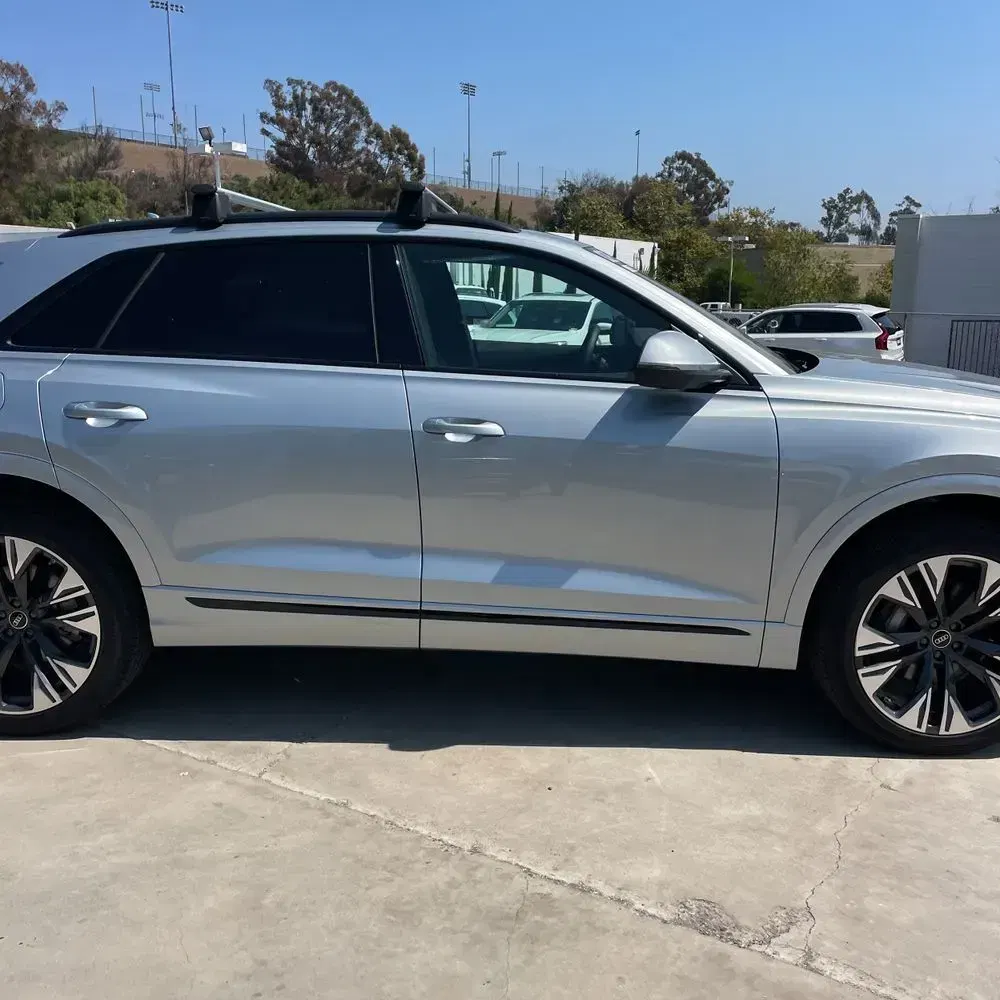 2025 Audi Q8 Premium 55