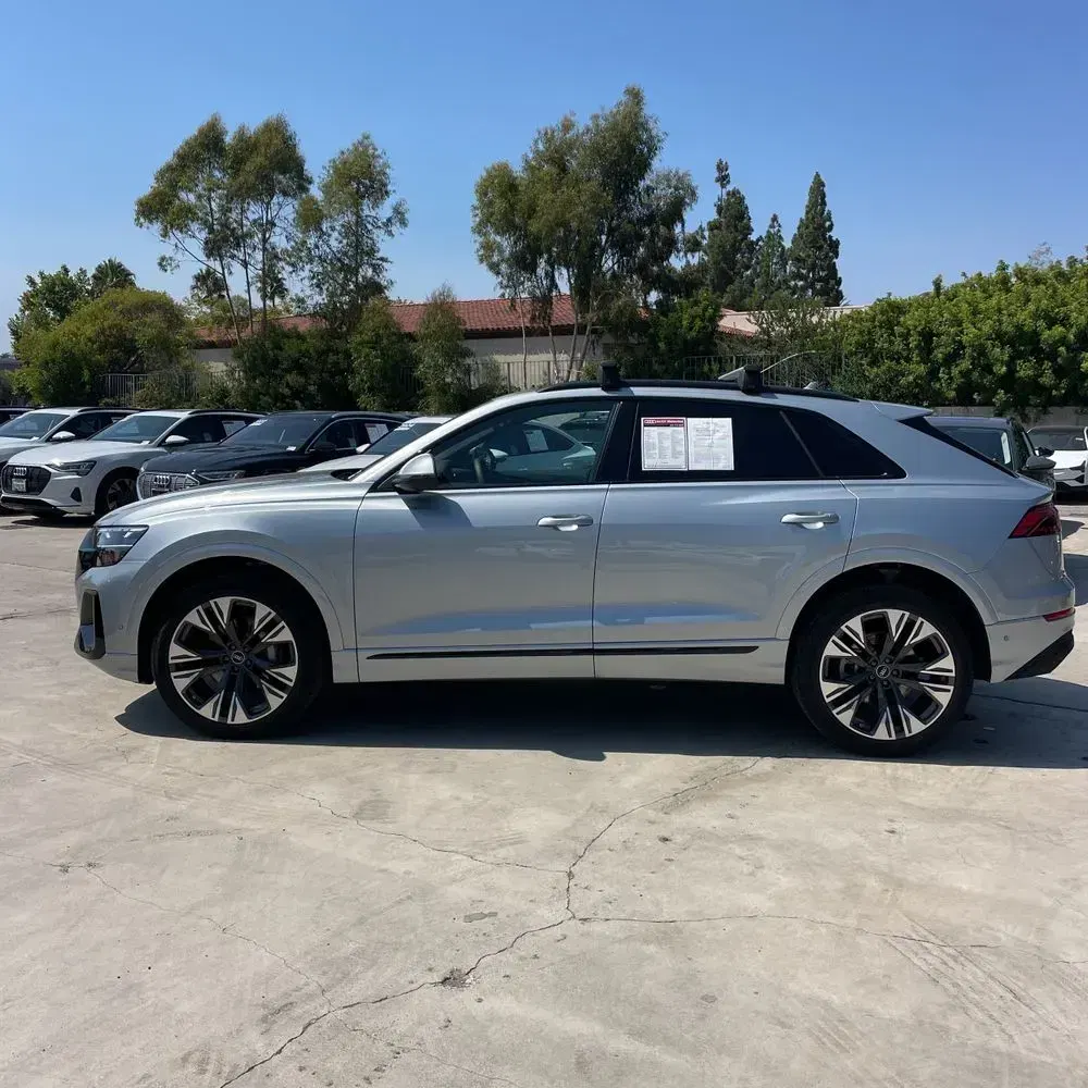 2025 Audi Q8 Premium 55