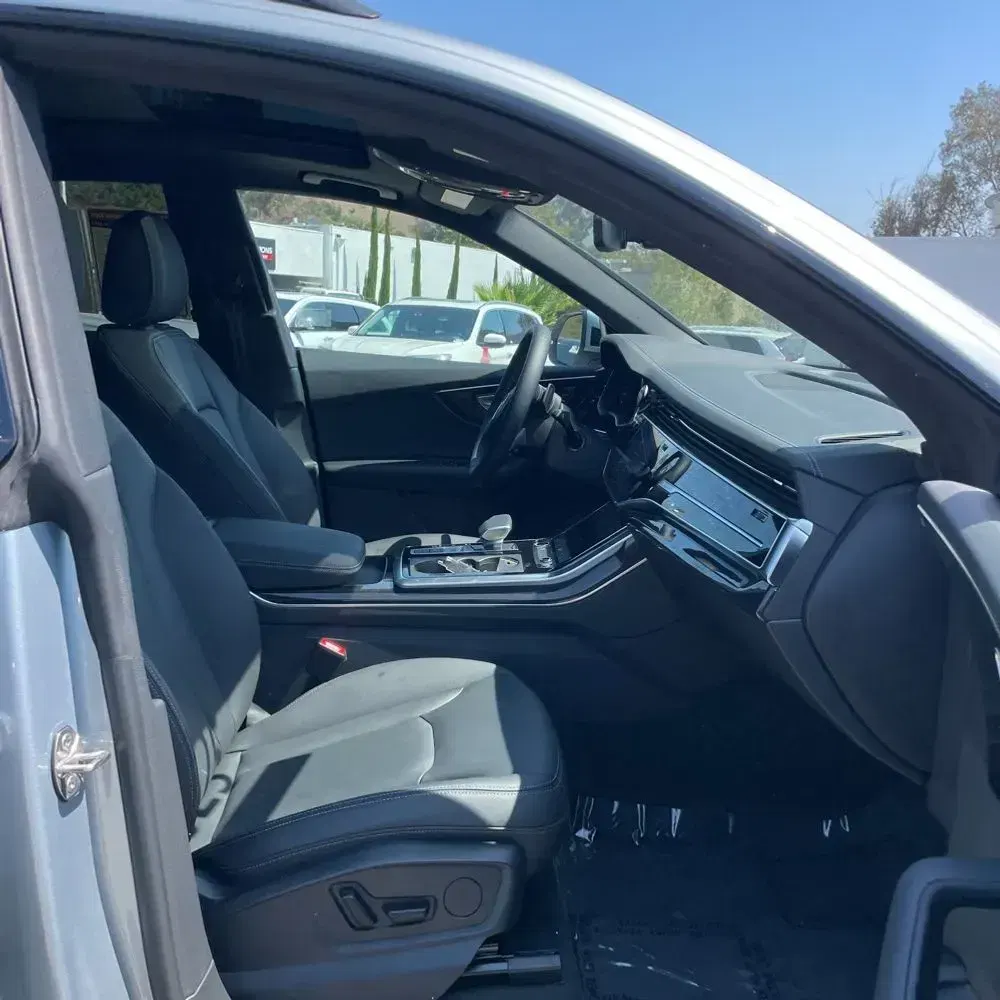 2025 Audi Q8 Premium 55