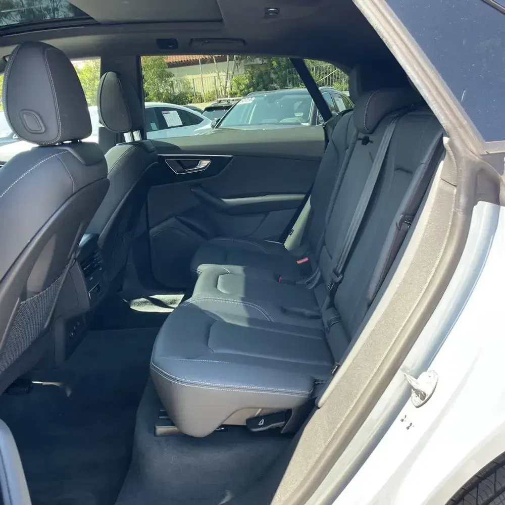 2025 Audi Q8 Premium 55
